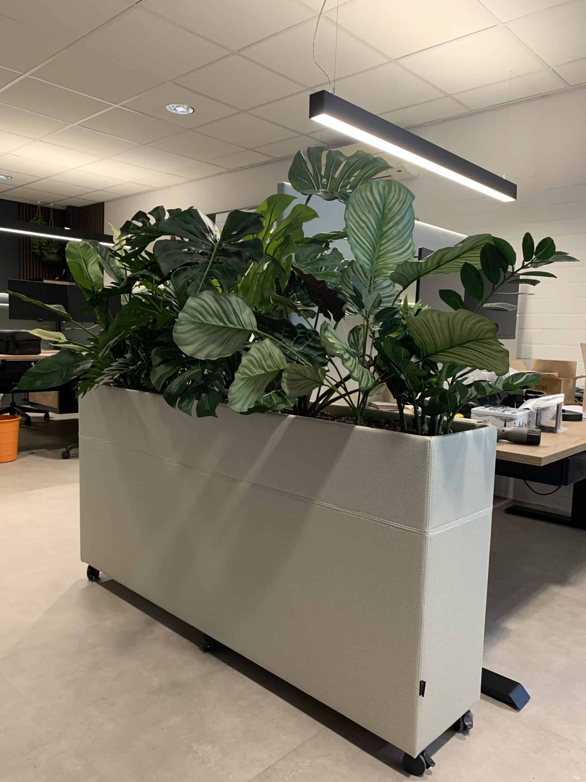 Roomdivider voor op het kantoor